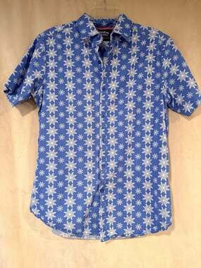 Monument Men's Short Sleeve Snowflake Print Button Down Shirt Size M